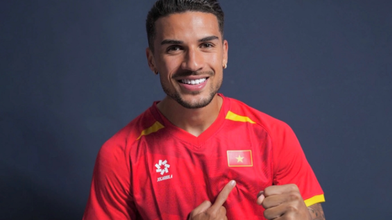 Ngôi sao ĐT Việt Nam được chính những người phát hiện Messi tuyển chọn