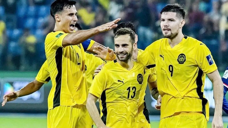 Đội tuyển Malaysia đã có mặt tại Ninh Bình, chuẩn bị cho trận tái đấu với đội tuyển Việt Nam