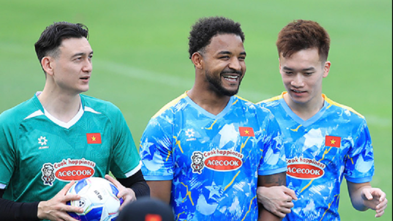 ĐT Việt Nam đón ‘tin vui kép’ từ FIFA, HLV Kim Sang-sik nhận cú hích lớn sau trận thắng Malaysia