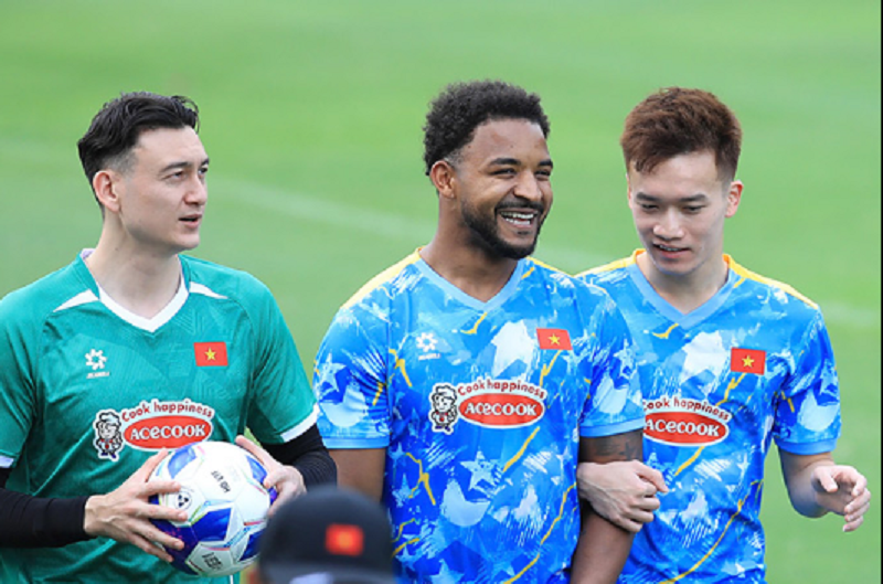 ĐT Việt Nam đón ‘tin vui kép’ từ FIFA, HLV Kim Sang-sik nhận cú hích lớn sau trận thắng Malaysia